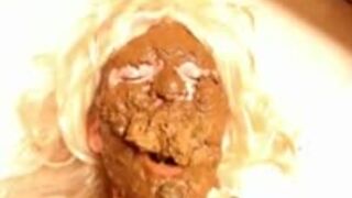 American scat porn wife loves to eat shit