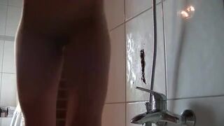 Amateur scat girl explodes diarrhea splatter all over bathroom wall